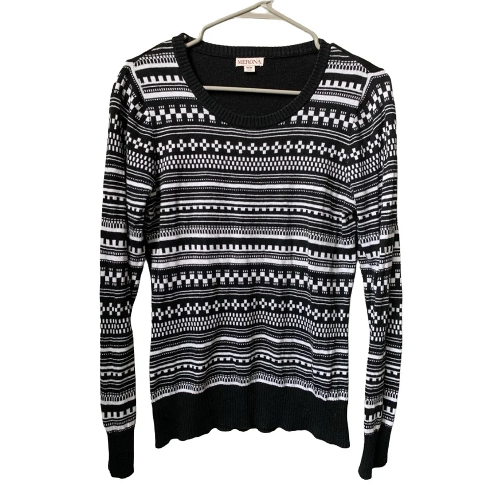 MERONA Women’s Black White Front Print Long Sleeve Rounded Neck Sweater